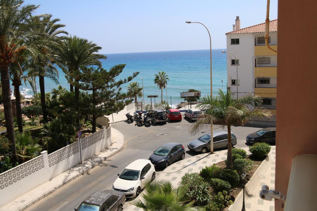 Andaluz Apartments Toboso Nerja Bilik gambar